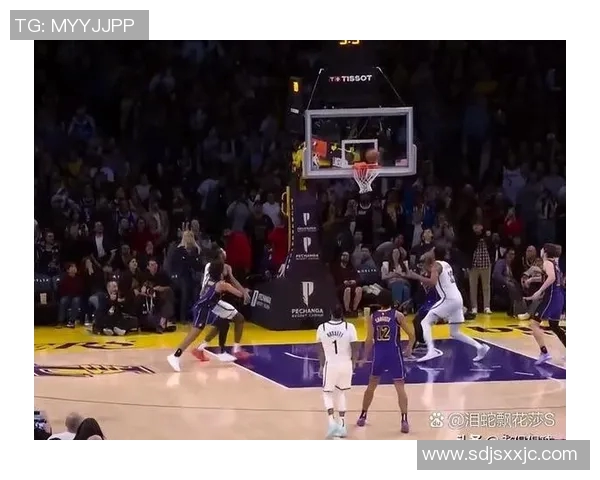 篮网与湖人精彩对决上海集锦回顾全场精彩瞬间与球员表现分析